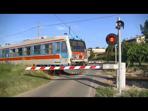 Spoorwegovergang Cavriago (I) // Railroad crossing // Passaggio a livello