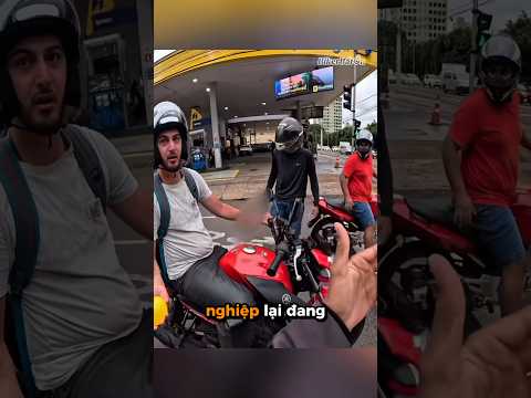 Biker trêu chọc 2 thanh niên và cái kết @oedugrau #shorts #biker