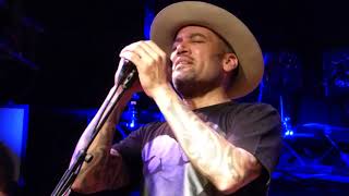 Ben Harper & Charlie Musselwhite - "When Love is not Enough" @ Den Atelier Luxembourg 04.12.18