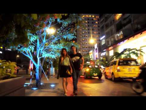 Thể hiện bởi Hương Lan
