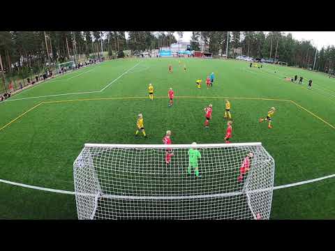 KuPS keltainen - EPS akatemia punainen