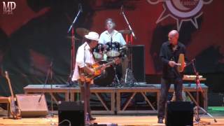 B-Wops - Medley (Coconut Man, Don't Take My Coconuts) Live