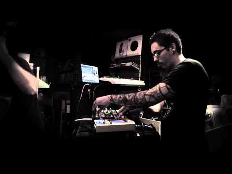 Apneic feat. Mike Kazmer - Live at Revolver Records pt 1