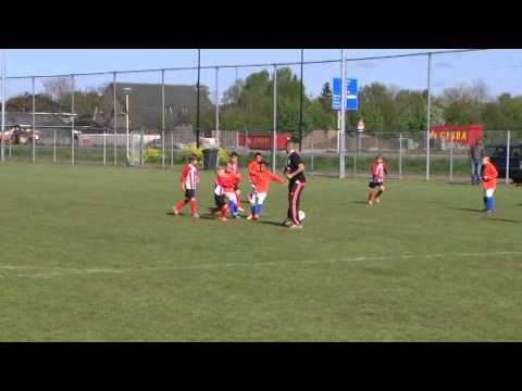 Elistha F4 - Arnhemse Boys F10 zaterdag 2 mei 2015
