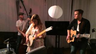 Ruthie Collins - Ramblin&#39; Man