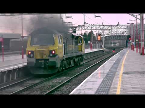 (HD) Freightliner CLAG Monster 70010 Rips Through Stafford Working 0M46 10/2/14