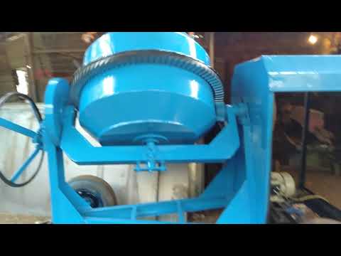 Mini concrete mixer