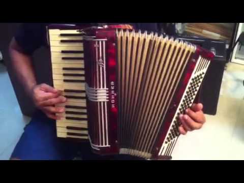 MUSIC ROOM - Accordion HOHNER