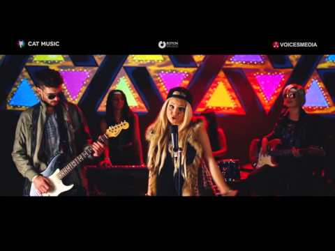 Criss Blaziny feat  Alessandra   Adio, da' ma intorc Official Video