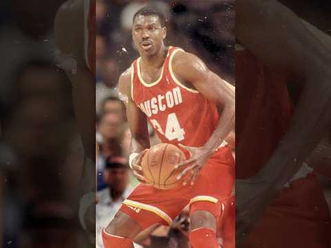 Gary Payton Claims Hakeem Olajuwon is Better than Shaquille O'Neal😳😱#shorts #nba