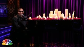 Jamie Foxx Sings Unsexy Words Sexily