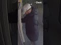 Dit duo werkt samen om een pinpas te stelen van een oudere vrouw uit Haaksbergen | RTV Oost