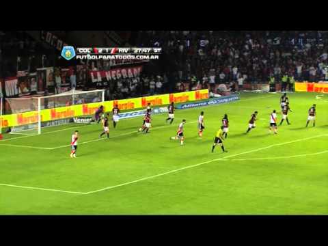 Atajada de Montoya. Colón 2 - River 1. Fecha 4. Torneo Final 2014. Fútbol Para Todos