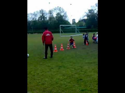 damian (4) voetbal 1ste x