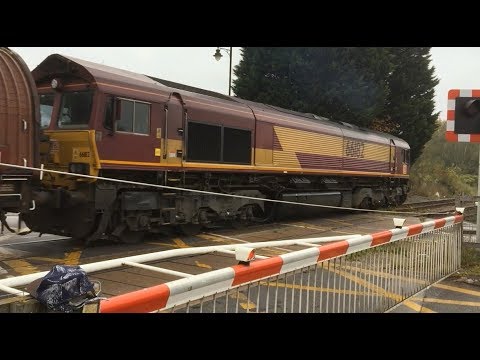 66182 hauling the Bescot to Boston Steel train - 19/10/17