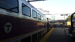 preview picture of video 'MBTA train approaching Ruggles Station'