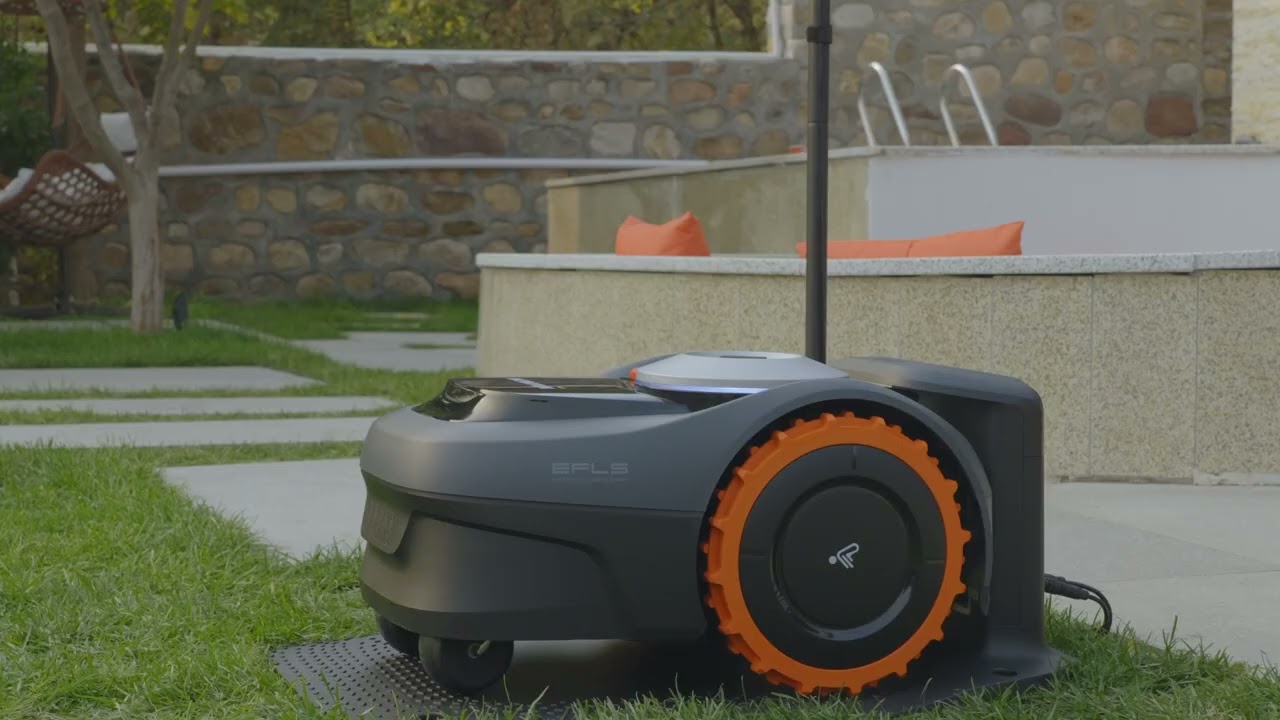 Video: Kontrola firmware a nastavení robotické sekačky v aplikaci