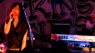 Minnie Driver - Home