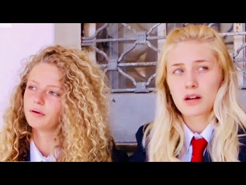 Il Collegio 4 - Taglio capelli Alysia e Roberta “fuga e punizione” - 1 Puntata (22/10/2019)