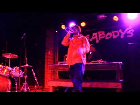 yungg- put ya shades on