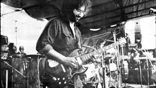 Grateful Dead - New Speedway Boogie 5 14 70