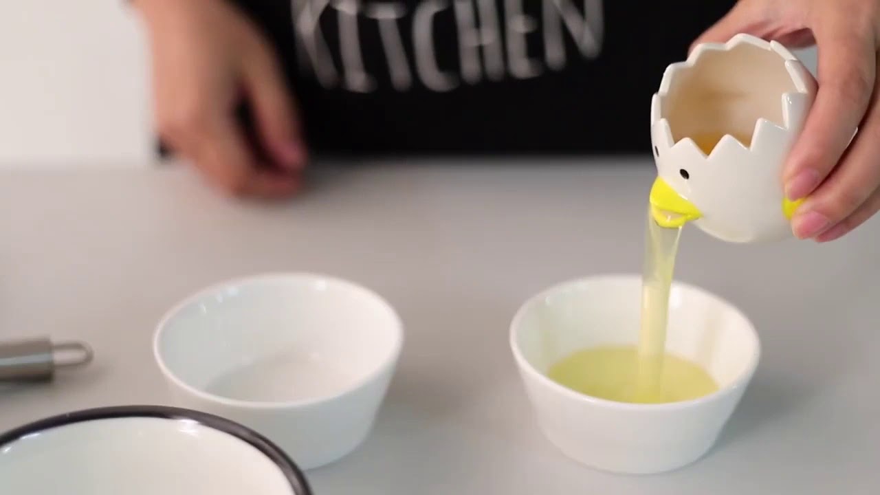 Egg Yolk White Separator Kitchen Gadgets Baking Tool Automatic