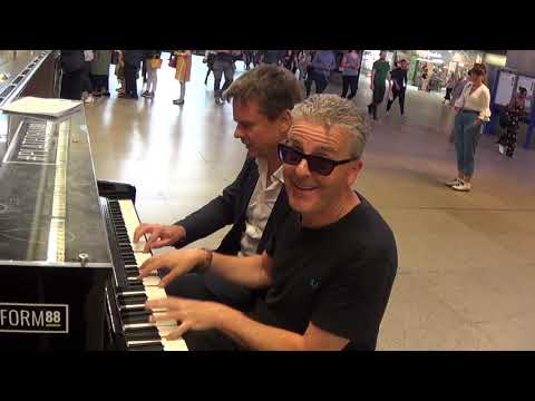 Strange Guy Insists on A Boogie Woogie Duet