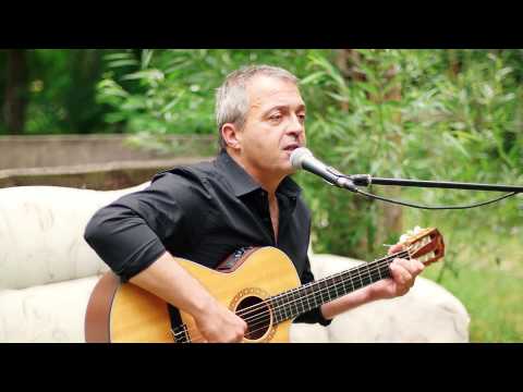 Götz Widmann - Zöllner vom Vollzug abhalten auf der A4 - abandoned couch #017