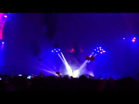 Qlimax 2013 Gunz For Hire Intro Sorrow Feat. Ellie