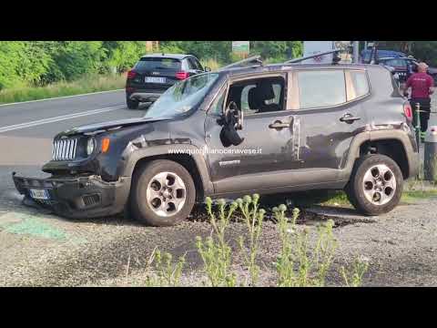 FELETTO - Auto si schianta sulla 460: una donna ferita