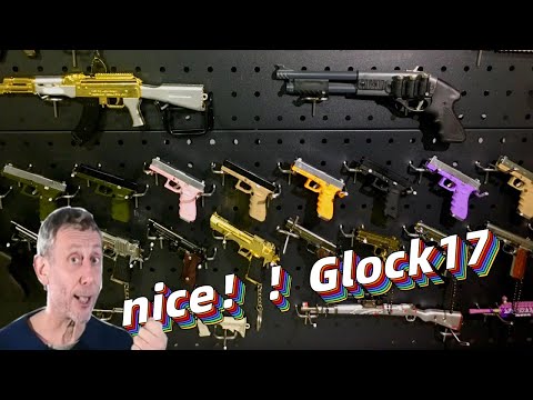 Mini Alloy Glock 17 Keychain