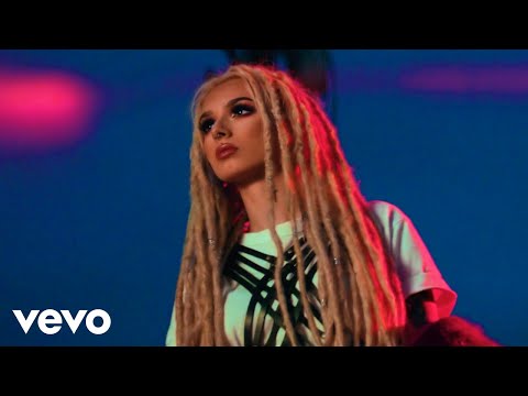 Zhavia Ward 100 Ways