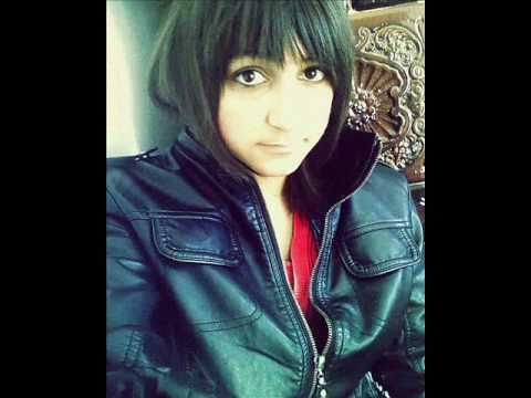 Lonna vs Movetown- El cucaracho . Anita