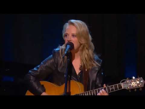 Joan Baez & Mary Chapin Carpenter sing "Catch the Wind" Live in concert HD