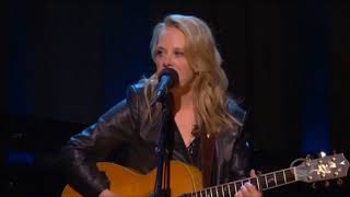 Joan Baez & Mary Chapin Carpenter sing "Catch the Wind" Live in concert HD