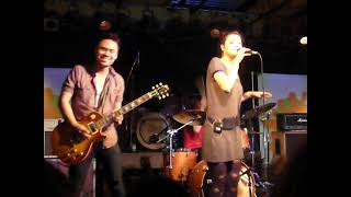 Meg &amp; Dia- Are There Giants Too, In The Dance? live in Charlotte- Feb 24, 2009