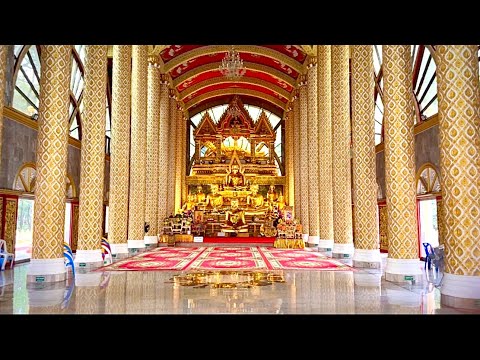 Os mais belos templos famosos de Wat Phra That Nong Bua em Ubon Ratchathani, Tailândia