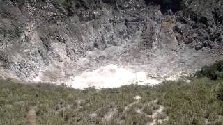 preview picture of video 'Mount Mahawu - volcano crater'