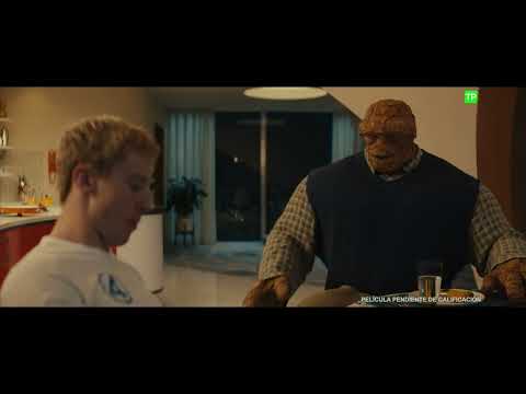 Escena en español: "Cena familiar"