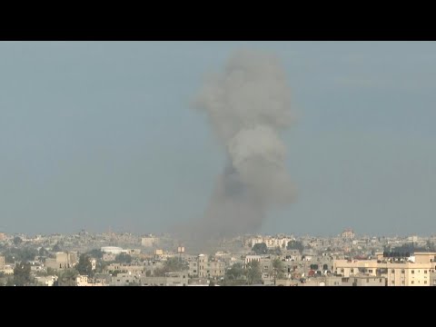 Smoke rises after airstrikes on Khan Yunis | AFP
