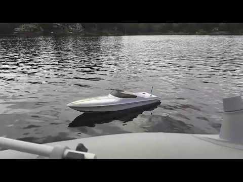 Traxxas Villain EX on 3s at Wildcat Lake