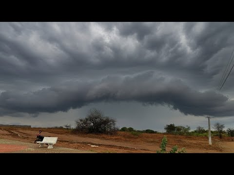 DEPOIS DE LONGA SECA, CHUVA CHEGA NA CIDADE DE RIO DO PIRES  BAHIA 🙏🏼🌧️#bahia #nordeste #sertão 