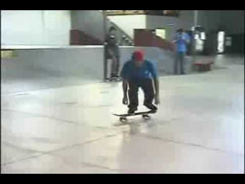 Eric Koston vs Donovan Strain battle at the berrics