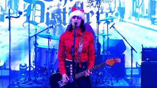 The Distillers - Merry Christmas (I Don't Want to Fight Tonight) - Ramones