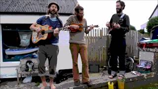 Harry Bird & the Rubber Wellies // The Butterfly Song (Live on Iona)