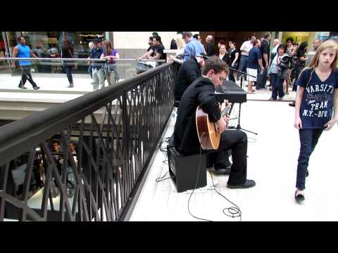 Brady Bills and Ryan Innes impromptu jam - John Mayer's Gravity