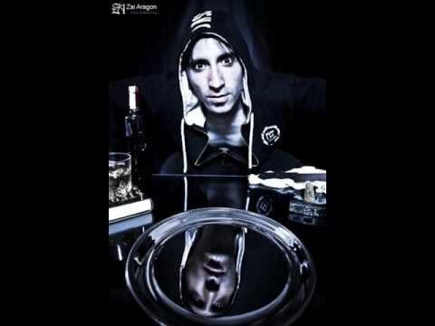 Eneyser - Fría y en bandeja de plata [Instrumental remake]