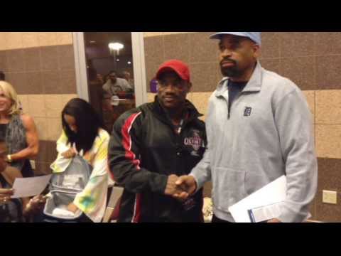 IFBB Pro Bodybuilder Dexter "The Blade" Jackson with fans