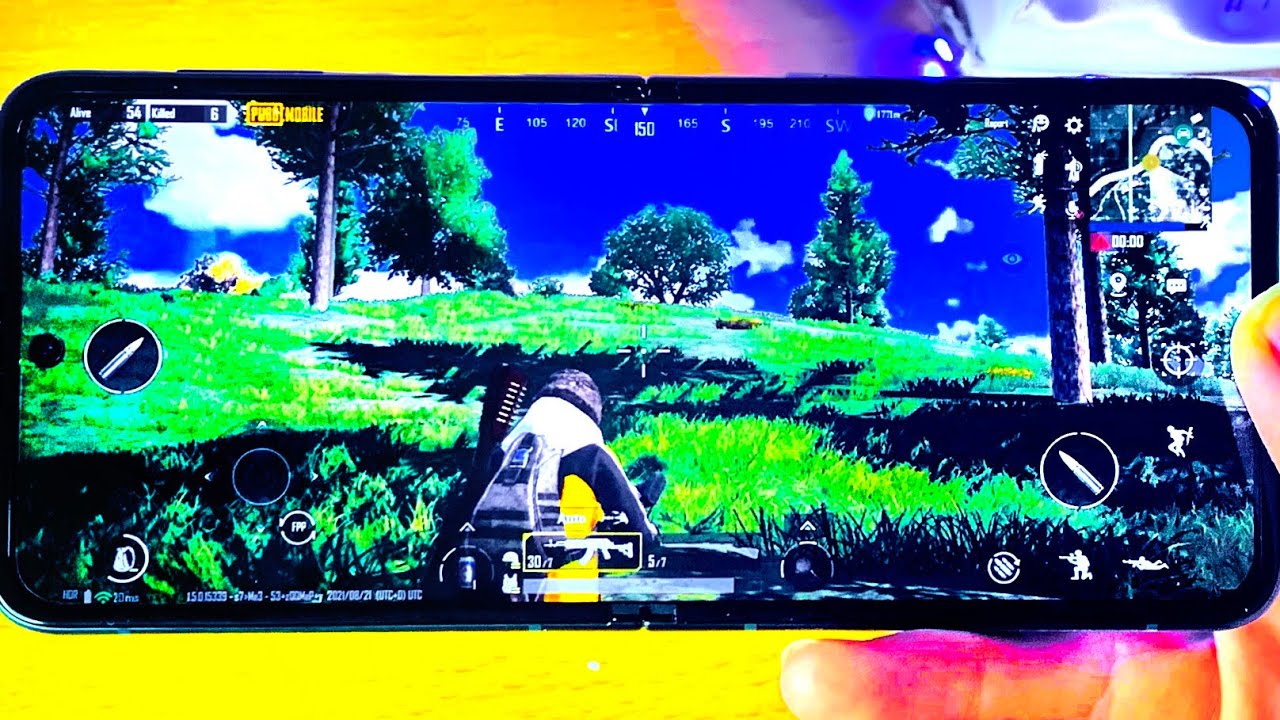 Galaxy Z Flip 3 PUBG Gameplay! [PUBG Mobile] [Samsung Galaxy Z Flip 3 Gaming Test]