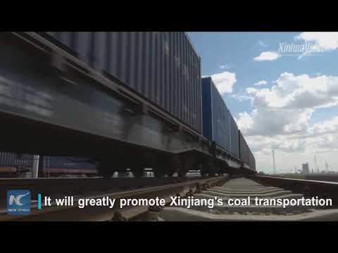 First 10,000 tonne freight train in China's Xinjiang